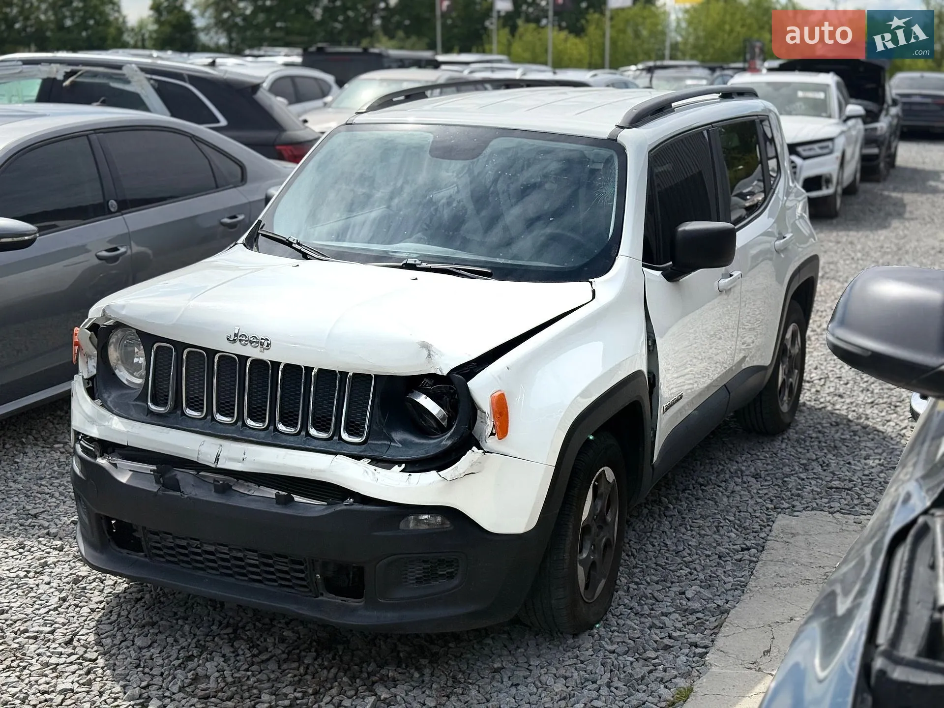 2017 Jeep Renegade - мініатюра 3