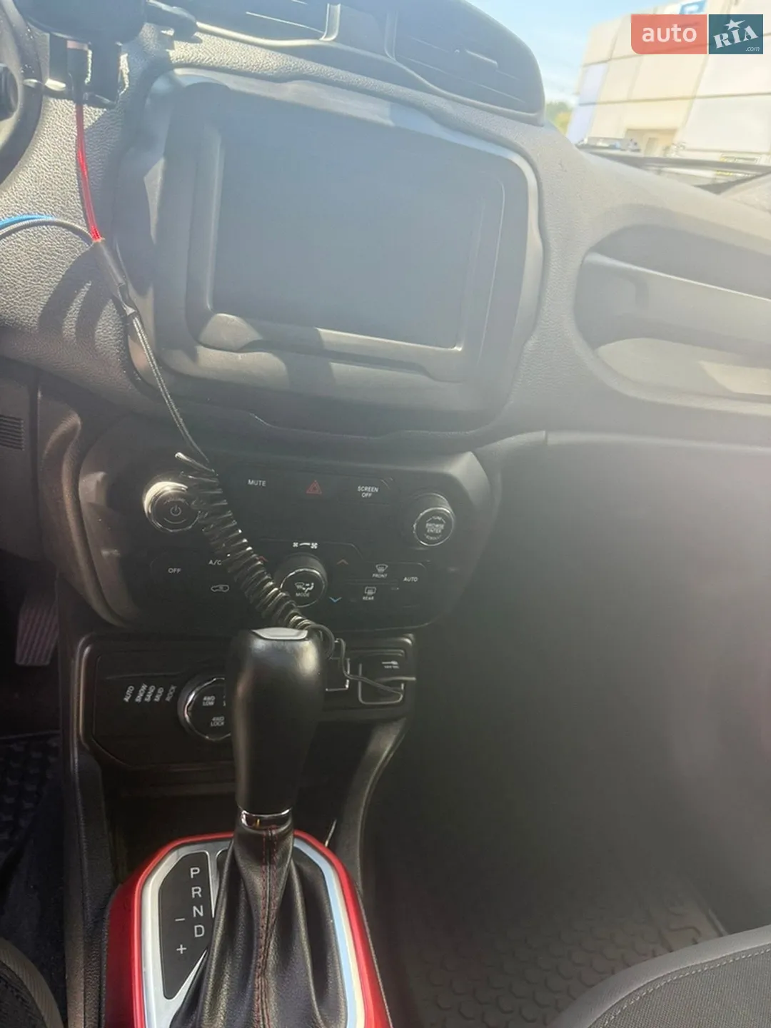 2019 Jeep Renegade - мініатюра 8
