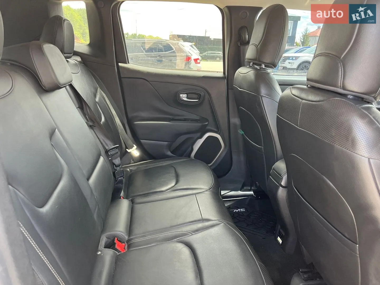 2015 Jeep Renegade - мініатюра 15