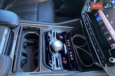 Внедорожник / Кроссовер Jeep Wagoneer 2021 в 