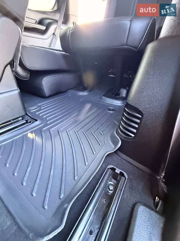 Внедорожник / Кроссовер Jeep Wagoneer 2022 в Львове фото 13 Внедорожник / Кроссовер Jeep Wagoneer 2022 в Львове