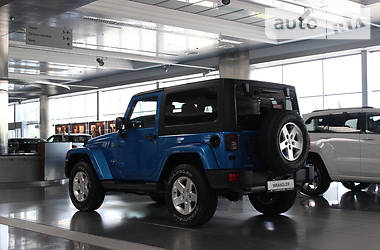 Внедорожник / Кроссовер Jeep Wrangler 2015 в Киеве