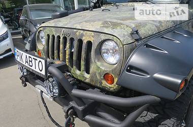 Внедорожник / Кроссовер Jeep Wrangler 2012 в Киеве