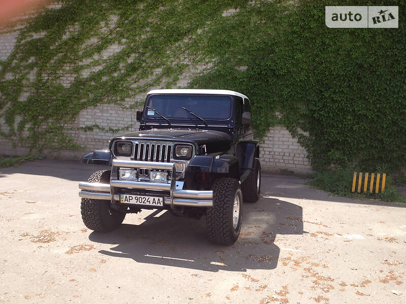 Позашляховик / Кросовер Jeep Wrangler 1993 в 