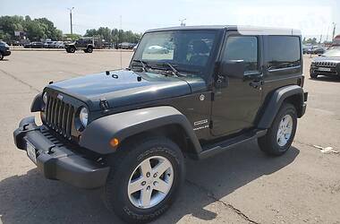 Позашляховик / Кросовер Jeep Wrangler 2012 в 