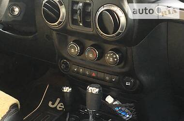 Позашляховик / Кросовер Jeep Wrangler 2018 в 