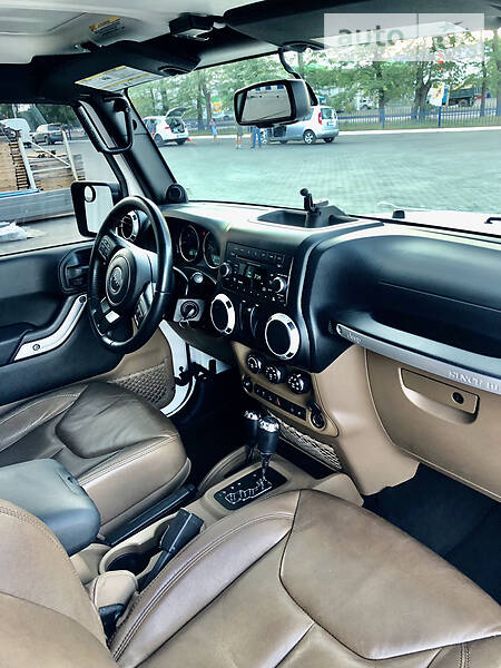 Позашляховик / Кросовер Jeep Wrangler 2012 в Одесі фото 21 Позашляховик / Кросовер Jeep Wrangler 2012 в Одесі