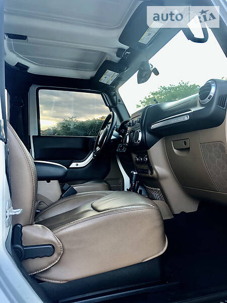 Позашляховик / Кросовер Jeep Wrangler 2012 в Одесі фото 27 Позашляховик / Кросовер Jeep Wrangler 2012 в Одесі