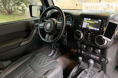 Внедорожник / Кроссовер Jeep Wrangler 2015 в Херсоне