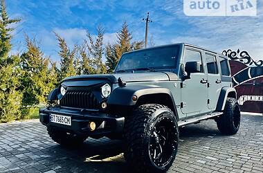 Внедорожник / Кроссовер Jeep Wrangler 2015 в Киеве