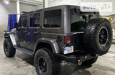 Внедорожник / Кроссовер Jeep Wrangler 2015 в Черновцах