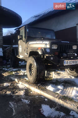 Внедорожник / Кроссовер Jeep Wrangler 1991 в 