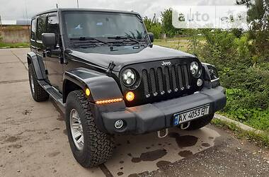 Внедорожник / Кроссовер Jeep Wrangler 2012 в Лозовой