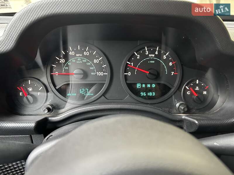 Внедорожник / Кроссовер Jeep Wrangler 2008 в Киеве