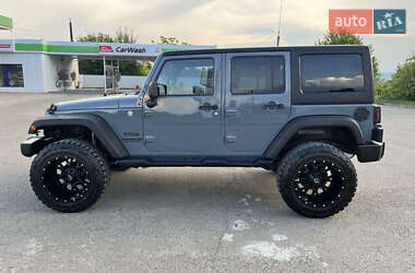 Внедорожник / Кроссовер Jeep Wrangler 2013 в Ивано-Франковске