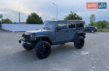 Внедорожник / Кроссовер Jeep Wrangler 2013 в Ивано-Франковске