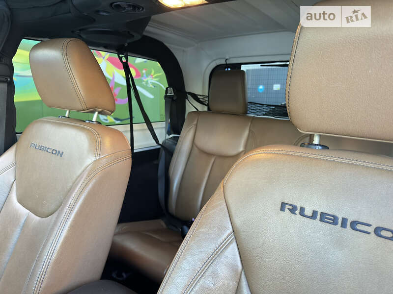 Внедорожник / Кроссовер Jeep Wrangler 2012 в Киеве