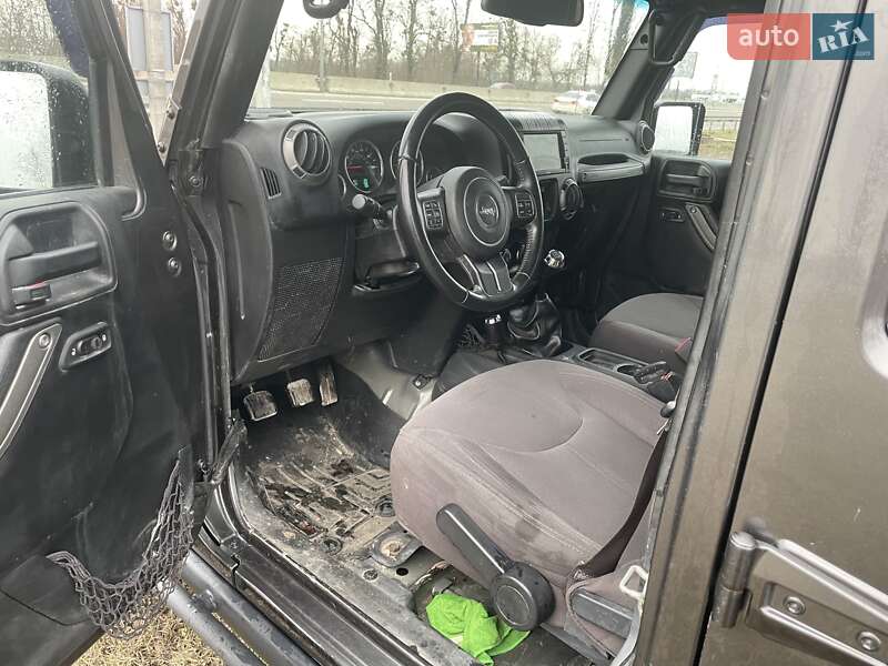 Позашляховик / Кросовер Jeep Wrangler 2016 в Києві