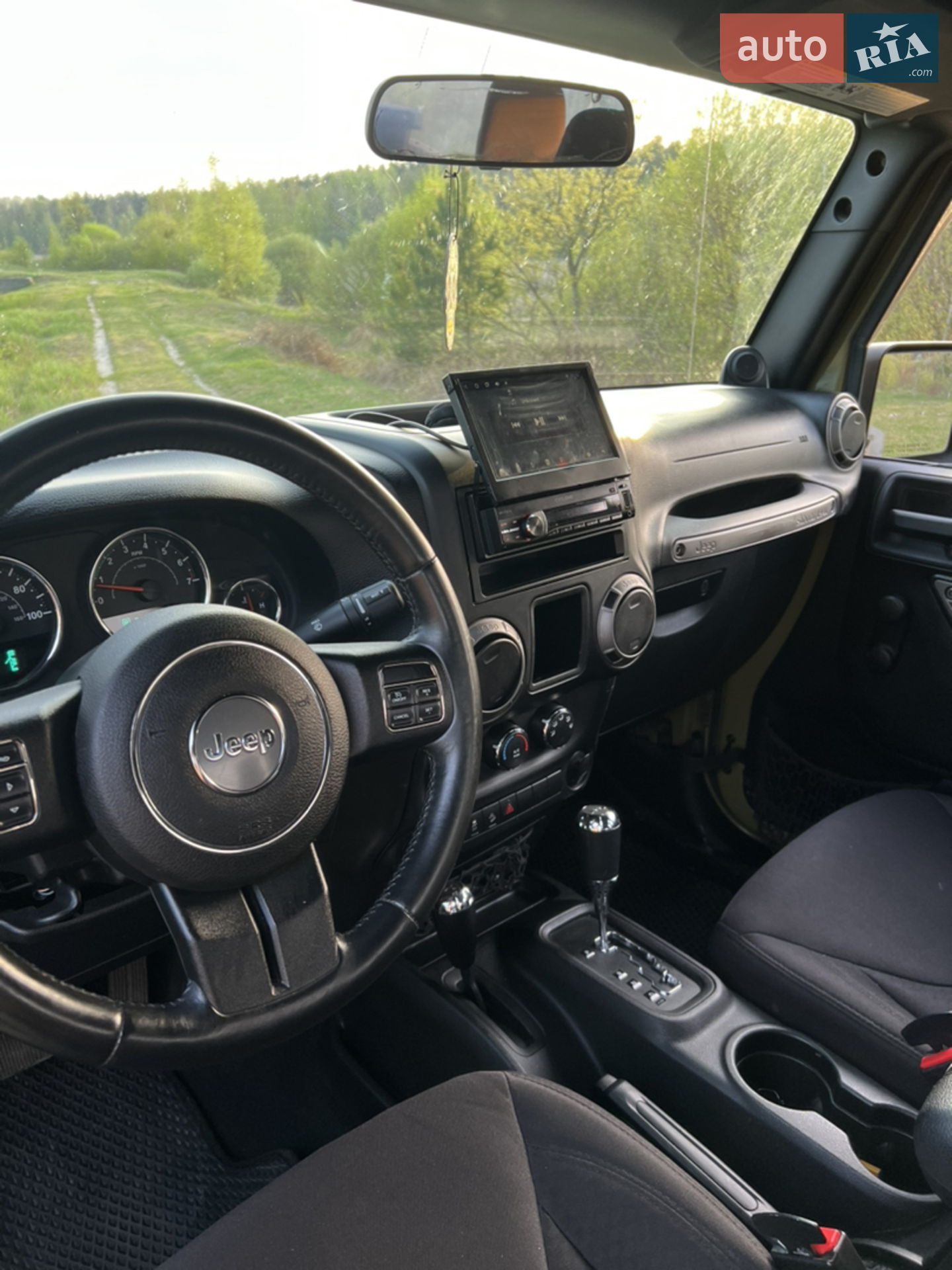 2013 Jeep Wrangler - мініатюра 14