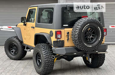 Внедорожник / Кроссовер Jeep Wrangler 2012 в Киеве