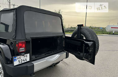 Внедорожник / Кроссовер Jeep Wrangler 2013 в Днепре