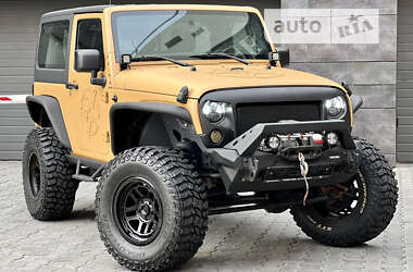 Внедорожник / Кроссовер Jeep Wrangler 2012 в Киеве