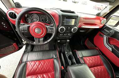 Внедорожник / Кроссовер Jeep Wrangler 2011 в Киеве