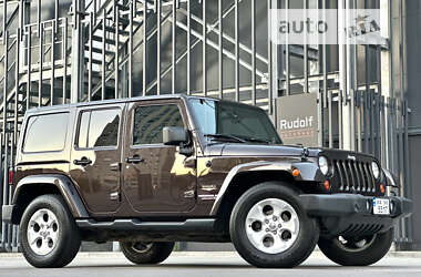 Позашляховик / Кросовер Jeep Wrangler 2013 в Києві