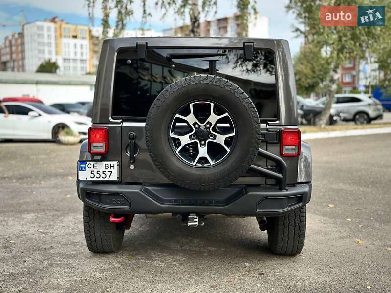 Внедорожник / Кроссовер Jeep Wrangler 2016 в Черновцах