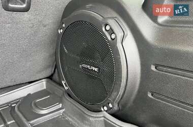 Внедорожник / Кроссовер Jeep Wrangler 2019 в 