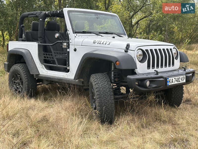 Внедорожник / Кроссовер Jeep Wrangler 2016 в Киеве фото 27 Внедорожник / Кроссовер Jeep Wrangler 2016 в Киеве