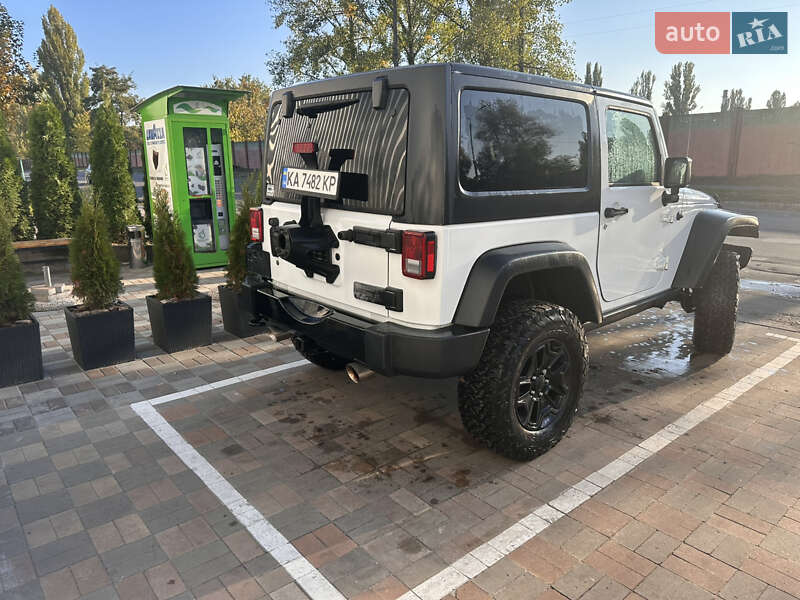 Внедорожник / Кроссовер Jeep Wrangler 2016 в Киеве фото 10 Внедорожник / Кроссовер Jeep Wrangler 2016 в Киеве