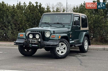 Внедорожник / Кроссовер Jeep Wrangler 2000 в 