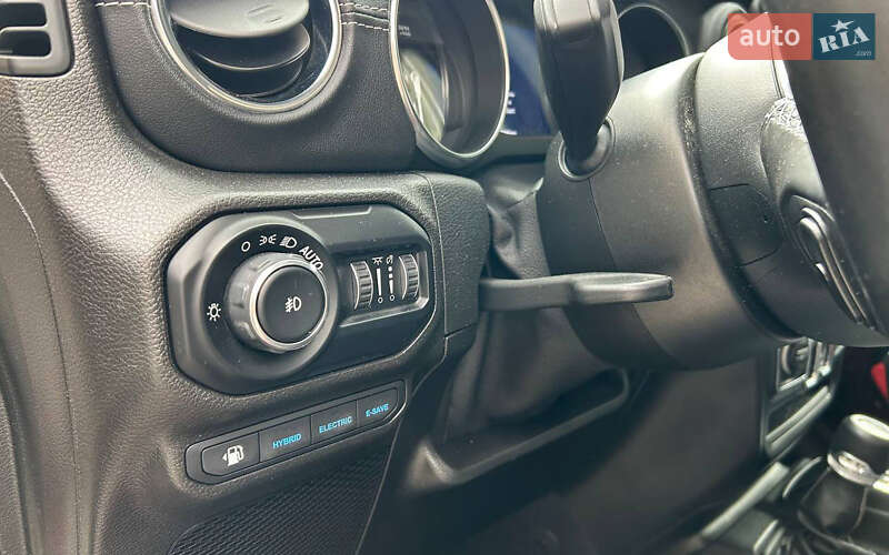 Внедорожник / Кроссовер Jeep Wrangler 2021 в Черновцах