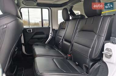 Внедорожник / Кроссовер Jeep Wrangler 2022 в 