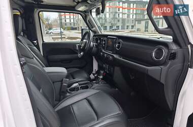 Внедорожник / Кроссовер Jeep Wrangler 2022 в 