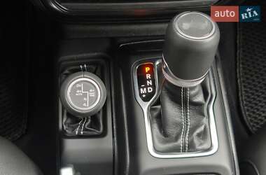 Внедорожник / Кроссовер Jeep Wrangler 2022 в 