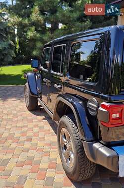 Внедорожник / Кроссовер Jeep Wrangler 2019 в 