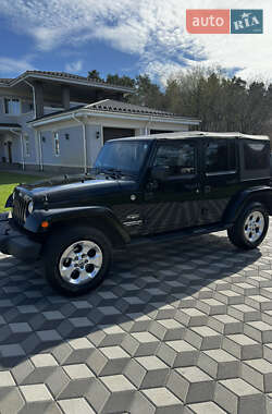 Позашляховик / Кросовер Jeep Wrangler 2013 в 