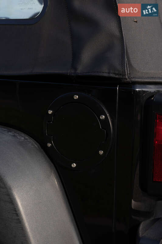 Позашляховик / Кросовер Jeep Wrangler 2017 в Львові