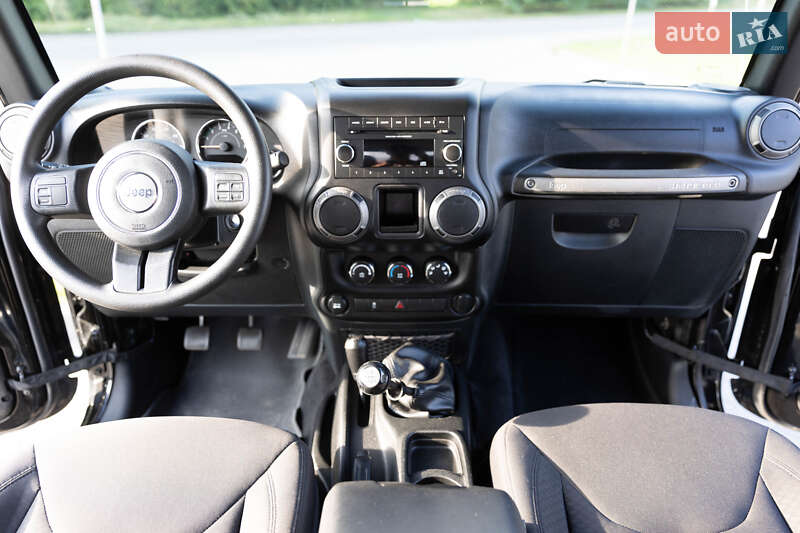 Позашляховик / Кросовер Jeep Wrangler 2017 в Львові