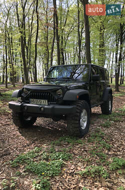 Внедорожник / Кроссовер Jeep Wrangler 2011 в Львове