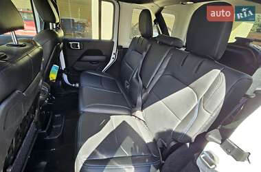 Внедорожник / Кроссовер Jeep Wrangler 2022 в 