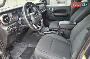 Внедорожник / Кроссовер Jeep Wrangler 2018 в 
