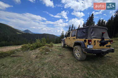 Внедорожник / Кроссовер Jeep Wrangler 2013 в 