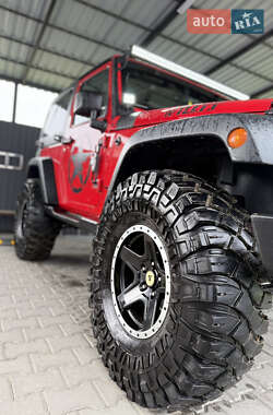 Внедорожник / Кроссовер Jeep Wrangler 2014 в 
