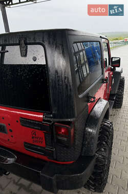Внедорожник / Кроссовер Jeep Wrangler 2014 в 