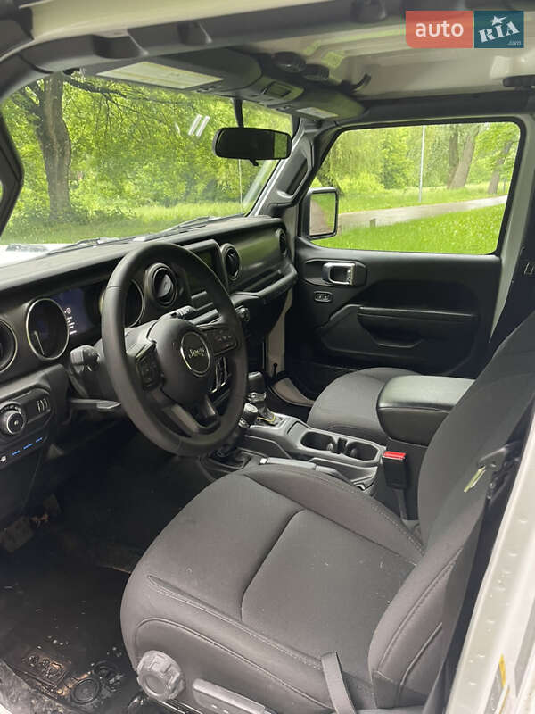 Внедорожник / Кроссовер Jeep Wrangler 2023 в Киеве