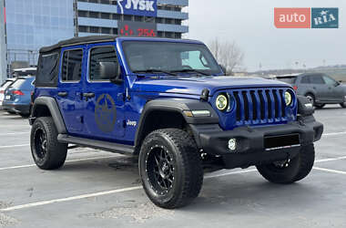 Внедорожник / Кроссовер Jeep Wrangler 2018 в Киеве