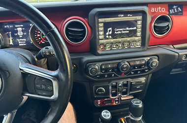 Позашляховик / Кросовер Jeep Wrangler 2021 в 